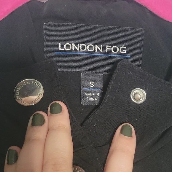 London Fog black raincoat/ trench coat in size small. Belt included - Picture 2 of 4